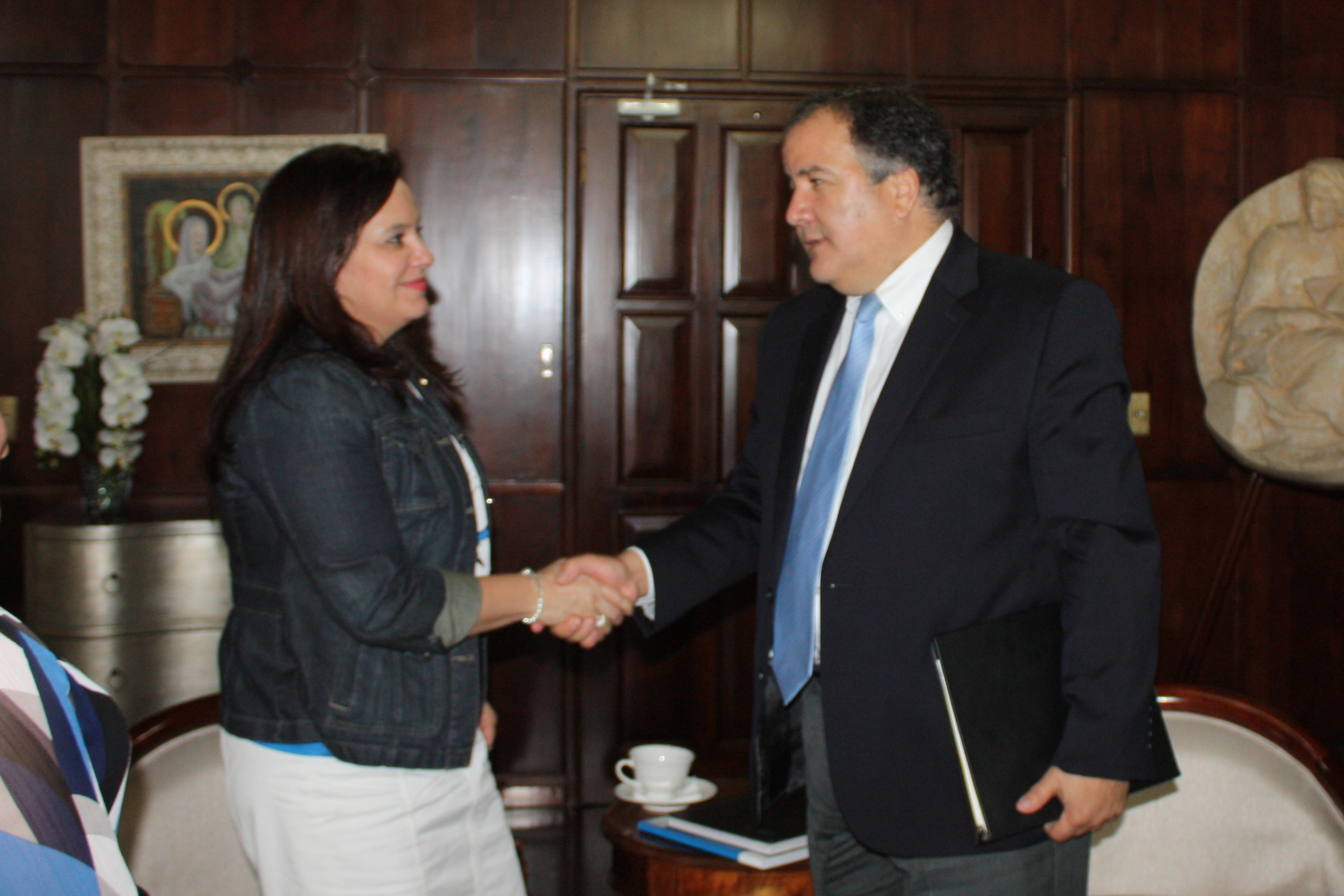 Director Regional del PMA se reúne con la Primera Dama de Honduras