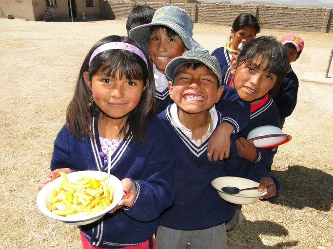 Un nuevo mapa digital muestra el terrible impacto de la COVID-19 en la alimentación escolar en todo el mundo 
