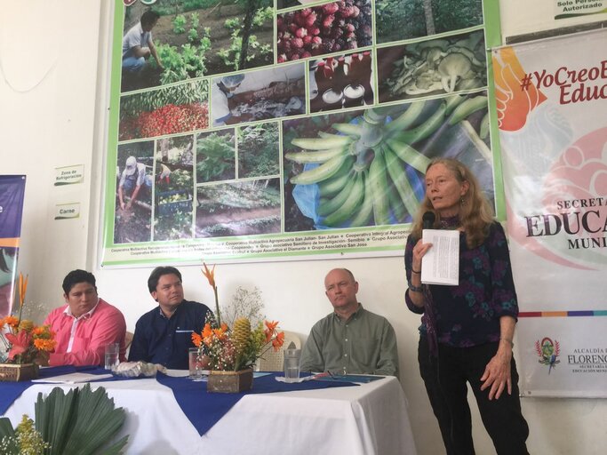 Colombia: Alcaldía de Florencia y el PMA firman convenio para apoyar comidas escolares