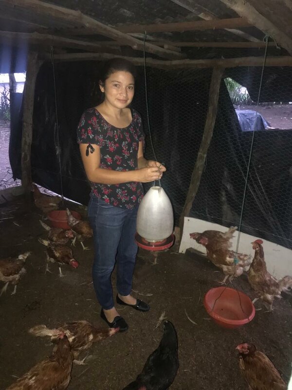 Keiry con las aves