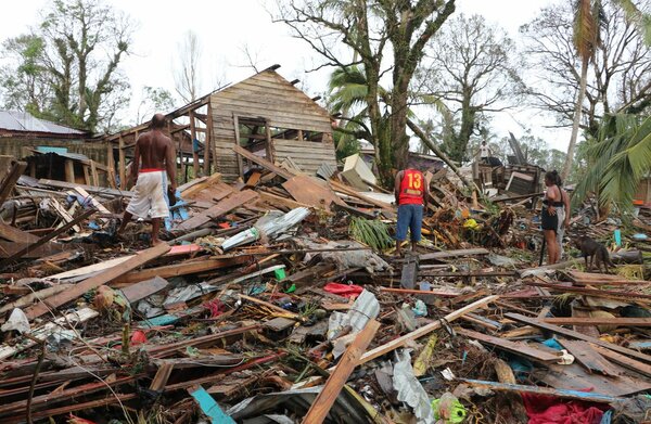 Escombros de casas dejados por el huracán Iota en Nicaragua.