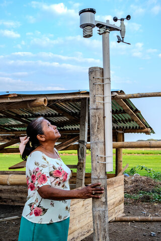 Vigilantes del agua: la red que mantiene a salvo al recinto Quevedo en Ecuador