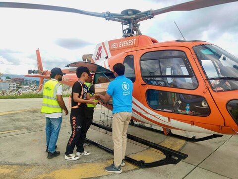 El Programa Mundial de Alimentos presta apoyo a la respuesta de Nepal tras las devastadoras inundaciones y deslizamientos de tierra