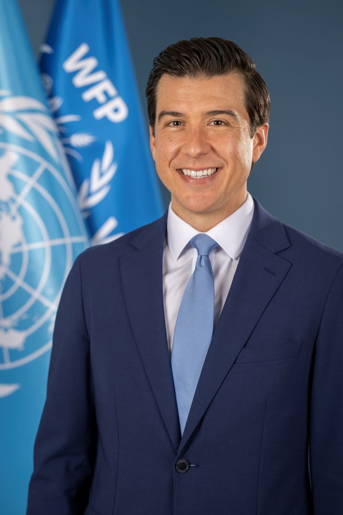 Luke J. Lindberg asume el cargo de director ejecutivo del Programa ...