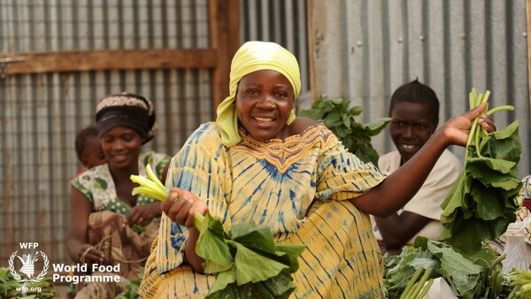 Se requieren fondos urgentes para revertir los nuevos recortes de alimentos para refugiados en Kenia