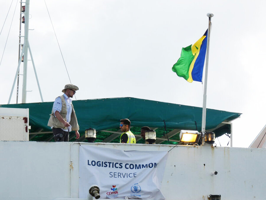 Barbados. WFP staff loading WFP and WHO/PAHO emergency relief items bound for Grenada and Saint Vincent and the Grenadines following Hurricane Beryl