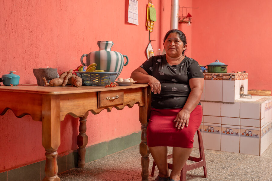 Teresa Gómez abre las puertas de su hogar y comparte su vida cotidiana en el Corredor Seco de Guatemala. © WFP Guatemala / Nelson Pacheco