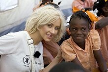 Nueva Embajadora del PMA, Christina Aguilera, visito Haití e hizo un llamado mundial de ayuda