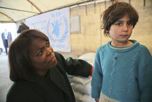 Siria: Directora Ejecutiva se reúne con familias desplazadas
