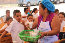 Honduras: El PMA y la Embajada de México apoyan a comités de alimentación escolar