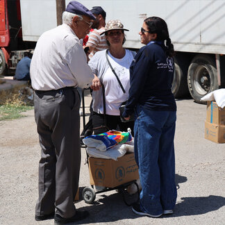 Respuesta de emergencia a las necesidades alimentarias urgentes de las familias desplazadas cuyas viviendas han sufrido daños. Foto: WFP/Zuha Akkash
