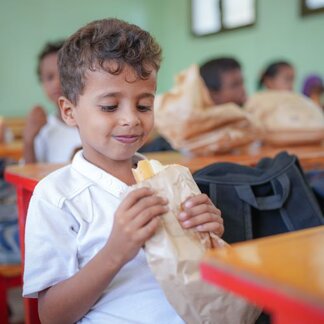 Alimentación escolar. WFP / Alaa Noman